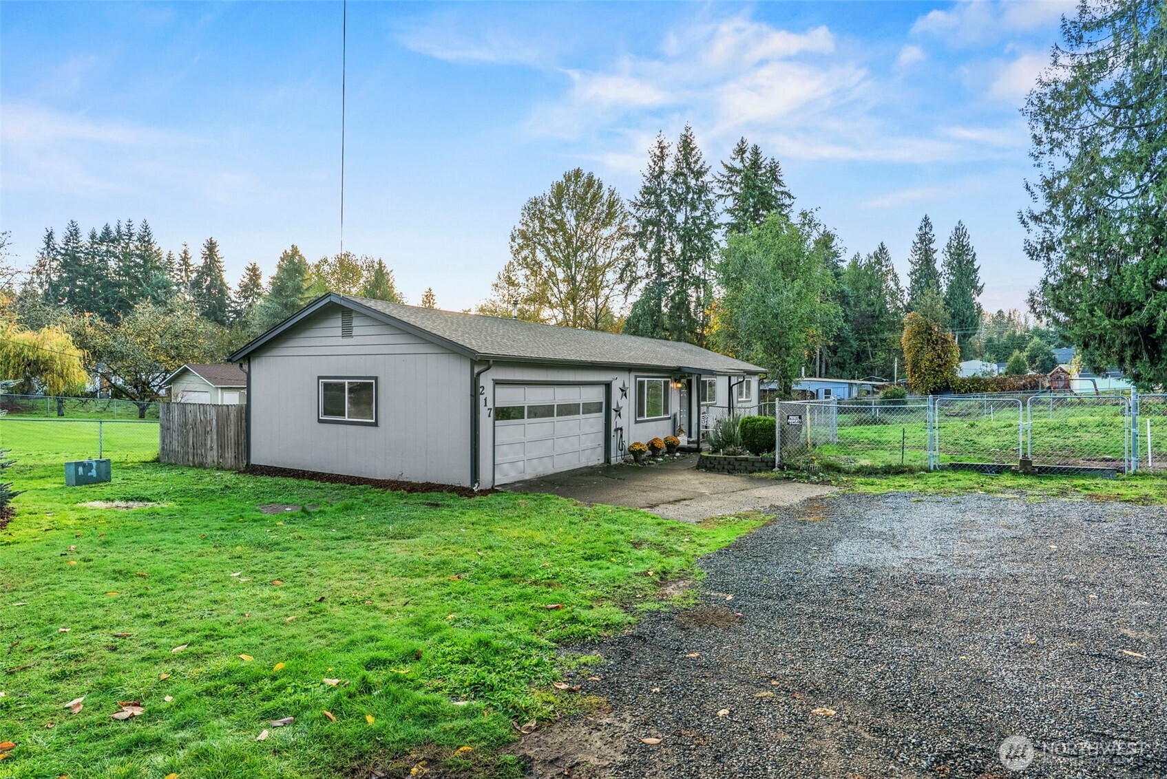 217 Red Row Road Kelso, WA 98626 - Photo 3 of 18 Gallery Image 3