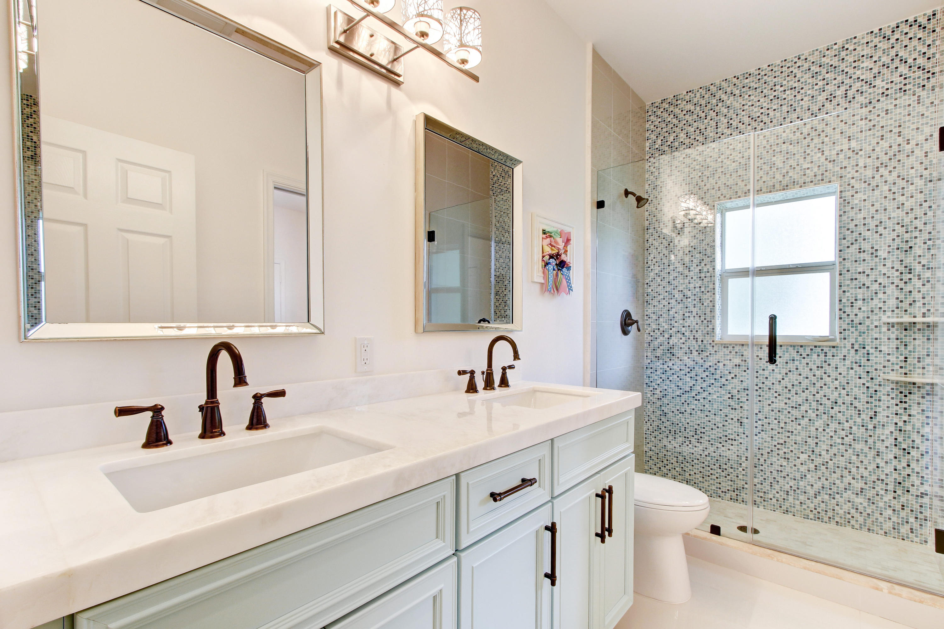 12975 175th Road North Jupiter, FL 33478 - Photo 13 of 20 Guest Bath
