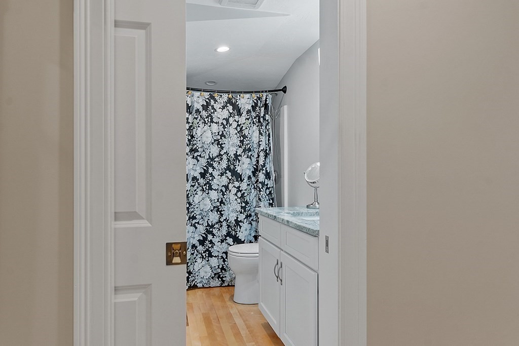 7 Benjamin Road Shirley, MA 01464 - Photo 24 of 35