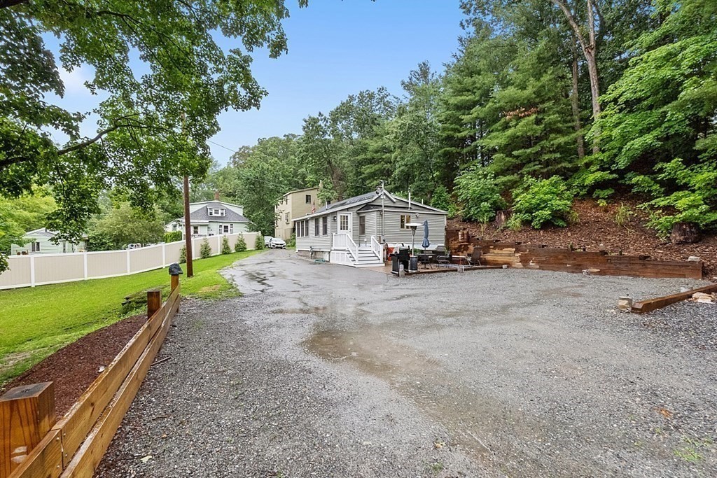 7 Benjamin Road Shirley, MA 01464 - Photo 33 of 35