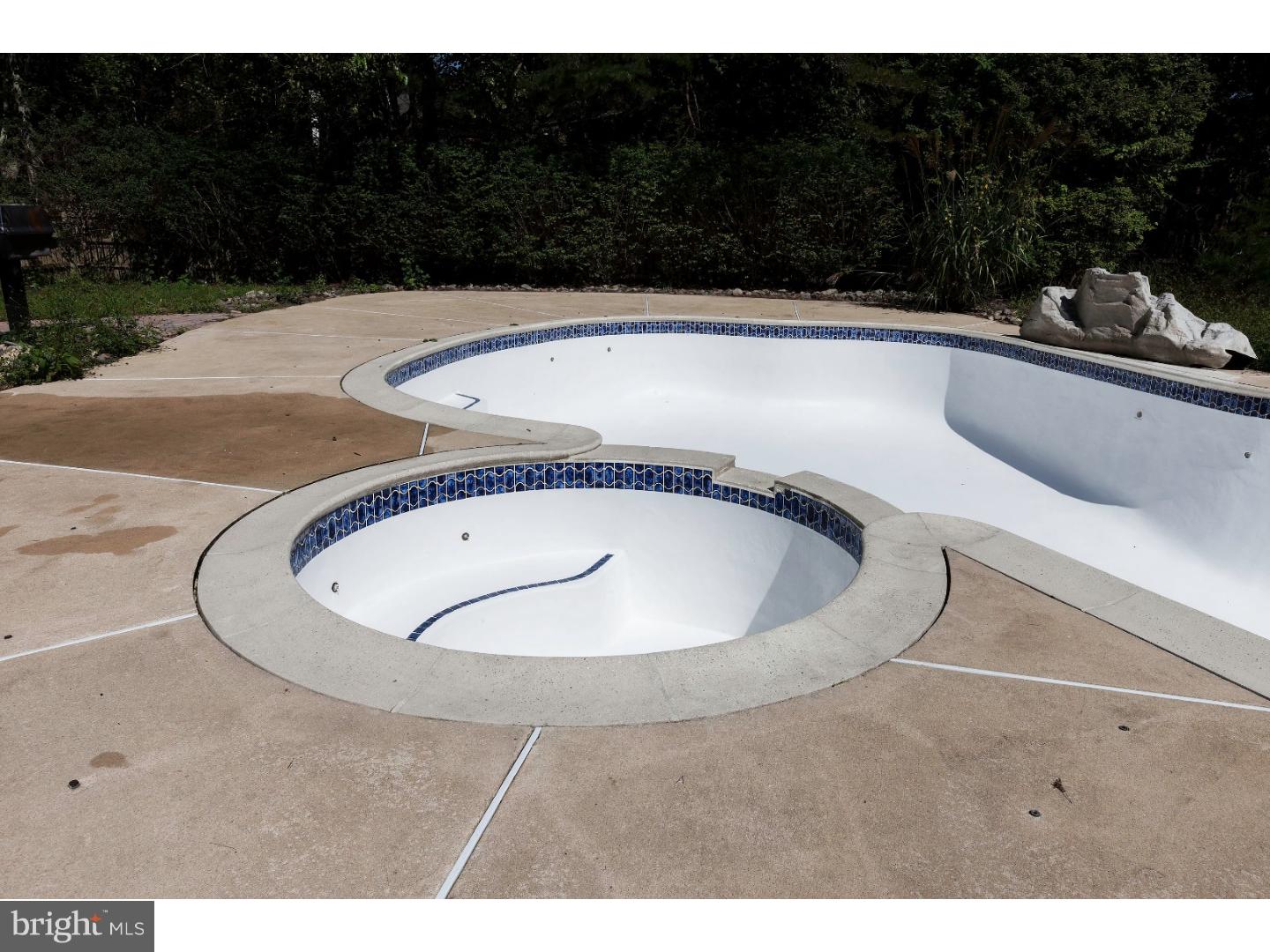 116 Dixontown Road Medford, NJ 08055 - Photo 18 of 25 Pool
