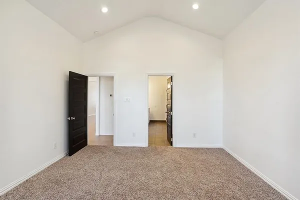 $2,750 | 2114 Spikes Street, Grand Prairie, TX 75051