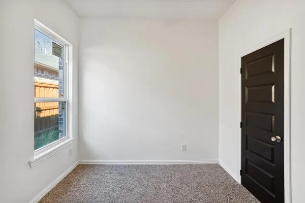$2,750 | 2114 Spikes Street, Grand Prairie, TX 75051