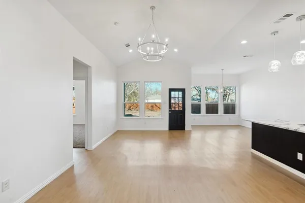 $2,750 | 2114 Spikes Street, Grand Prairie, TX 75051