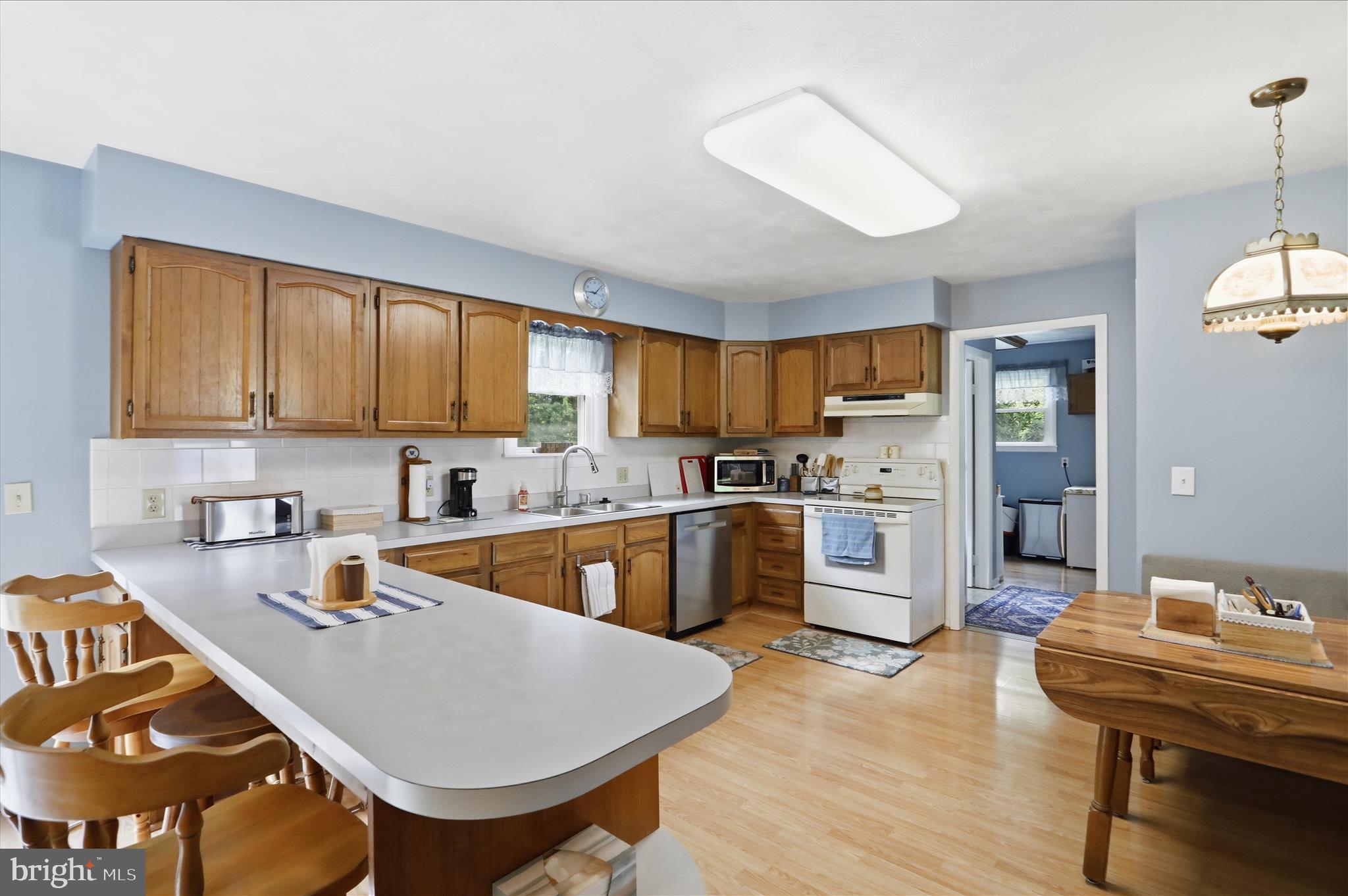 24712 Red Maple Road Southwest McCoole, MD 21562 - Photo 5 of 40 Kitchen View 2