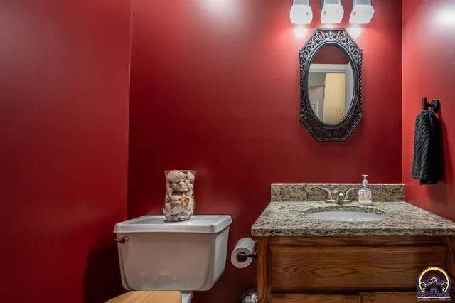 $349,999 | 6239 Southwest 38th Place, Topeka, KS 66610