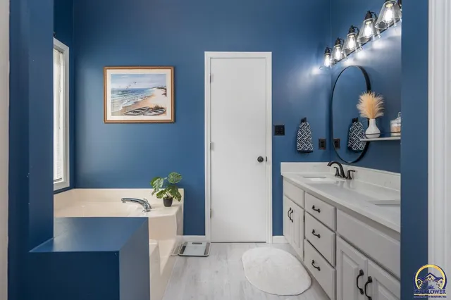 $349,999 | 6239 Southwest 38th Place, Topeka, KS 66610