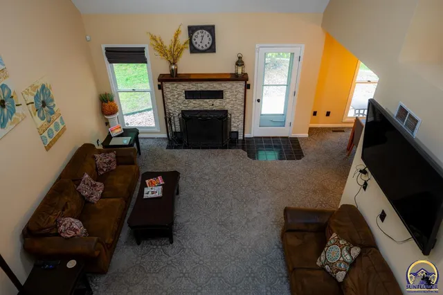 $349,999 | 6239 Southwest 38th Place, Topeka, KS 66610