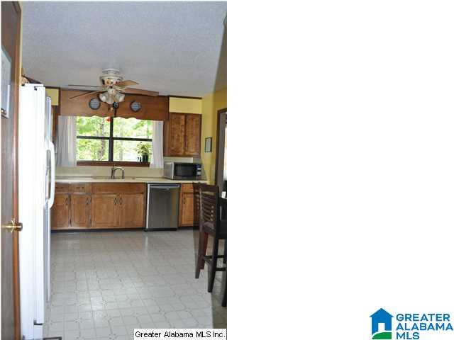 909 Colonial Drive Alabaster, AL 35007 - Photo 17 of 25