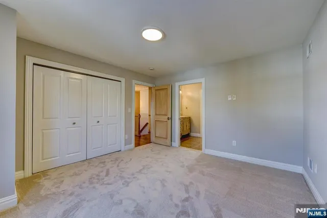 $849,999 | 12 North 1st Avenue, Roxbury Township, NJ 07847