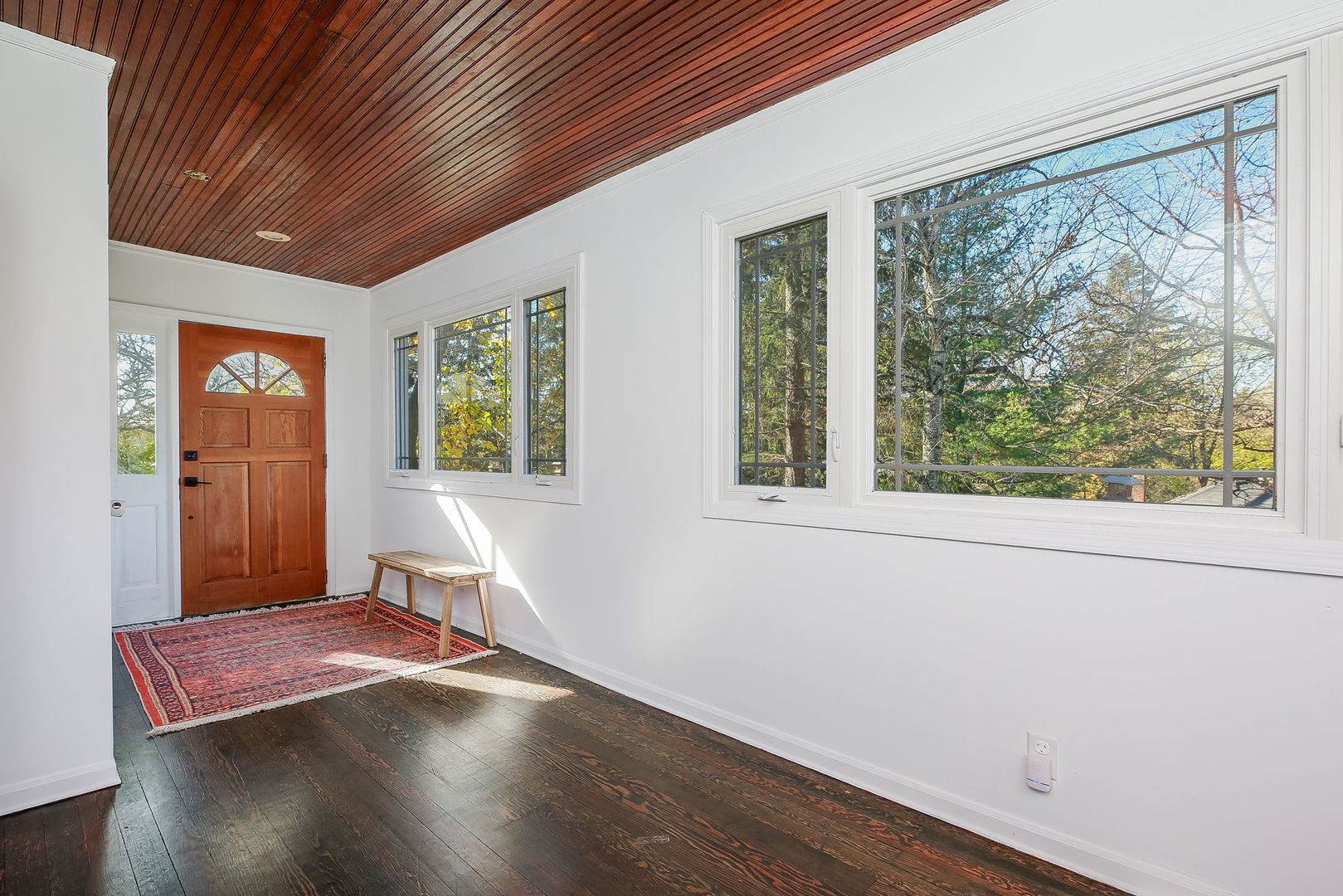411 Oxford Road Tower Lakes, IL 60010 - Photo 3 of 23 Gallery Image 3