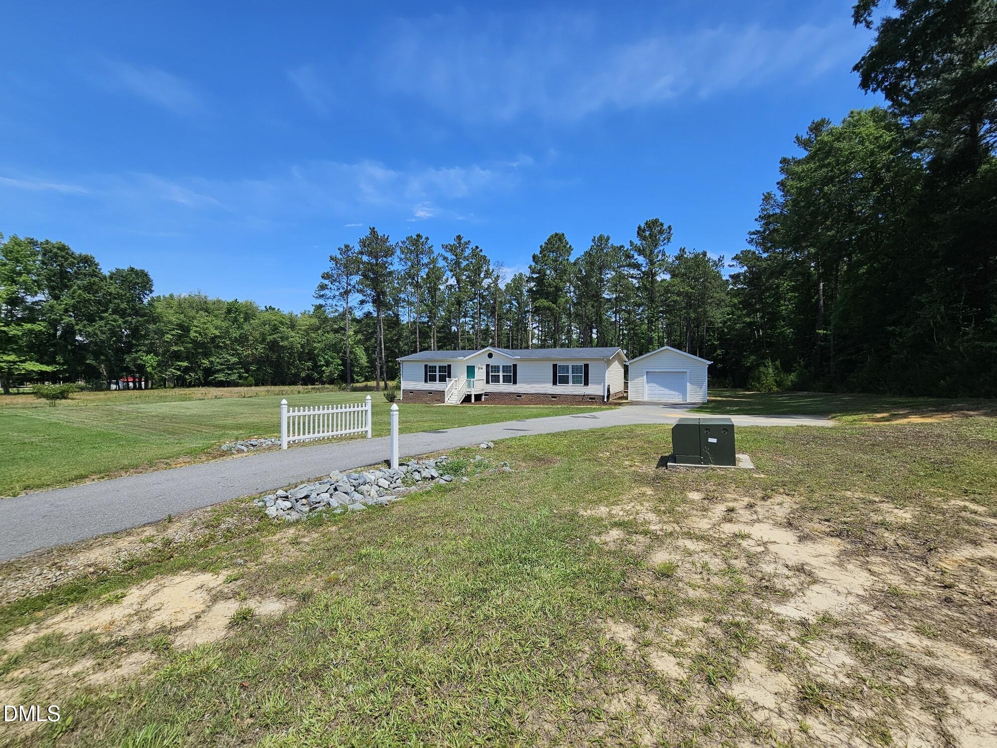208 Loop Road Bunnlevel, NC 28323 - Photo 37 of 39 20260530_115129_resized_1
