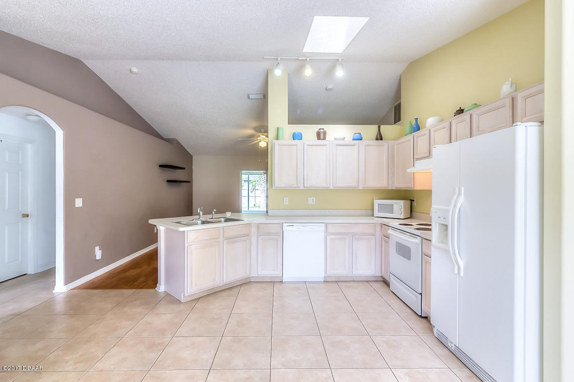54 Raintree Place Palm Coast, FL 32164 - Photo 5 of 26 54-6