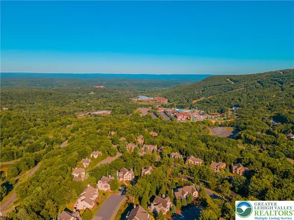 $249,900 | 182 Upper Village Way, Tannersville, PA 18372
