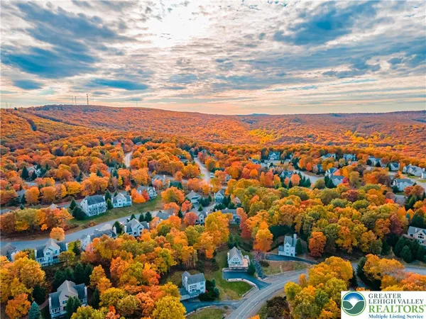 $249,900 | 182 Upper Village Way, Tannersville, PA 18372