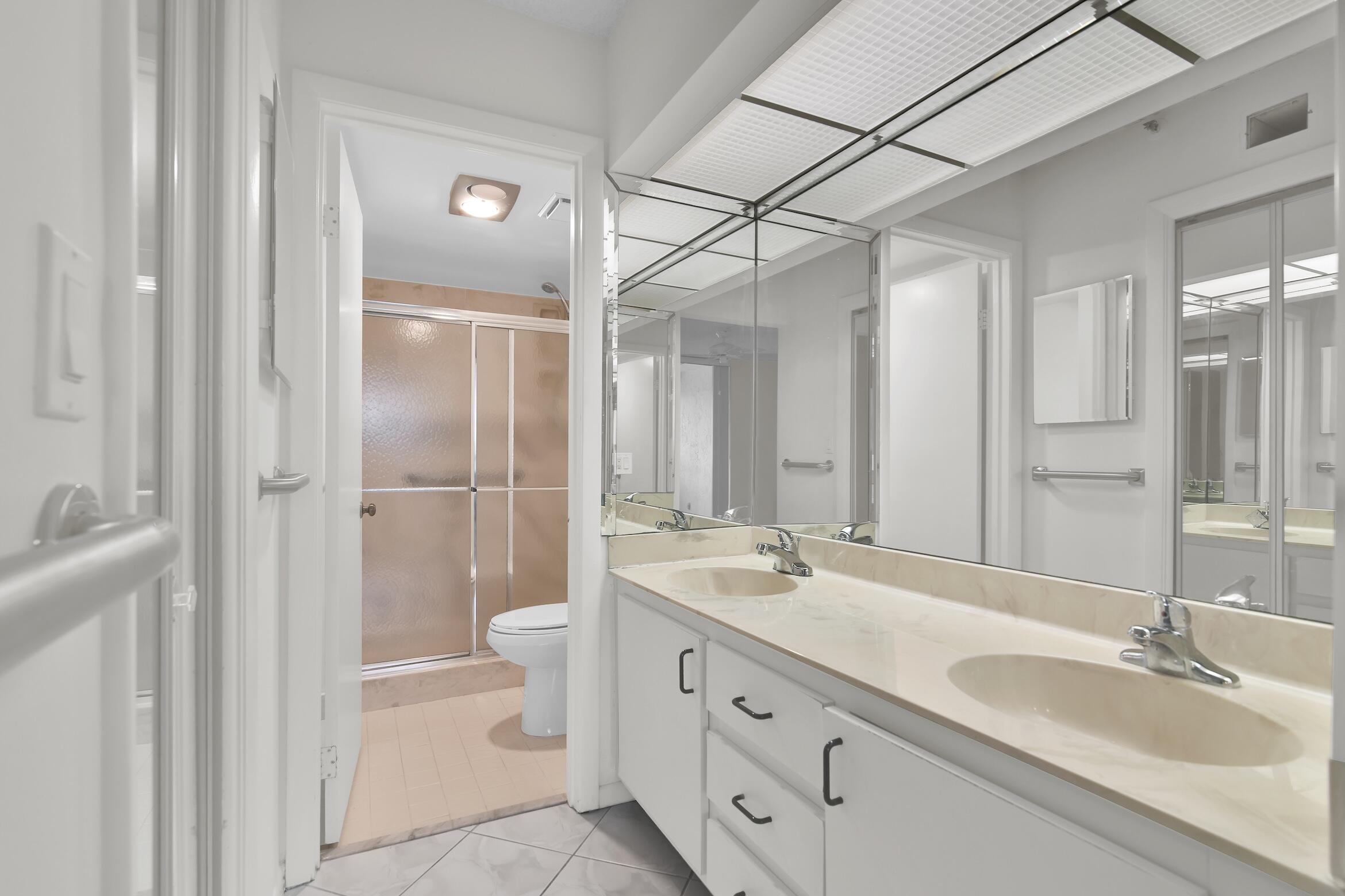 6420 Boca Del Mar Drive, Unit 608 Boca Raton, FL 33433 - Photo 13 of 29 6420 Boca del Mar Dr 608 ppal bath