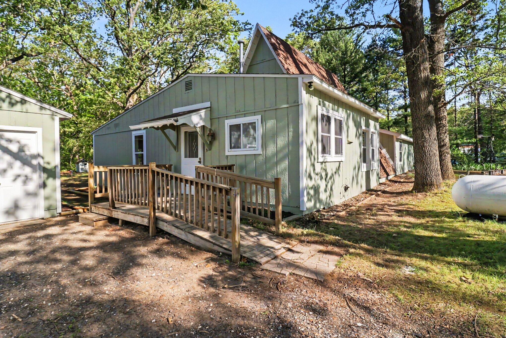 6695 Sherman Road Fountain, MI 49410 - Photo 1 of 29 002_file_4382