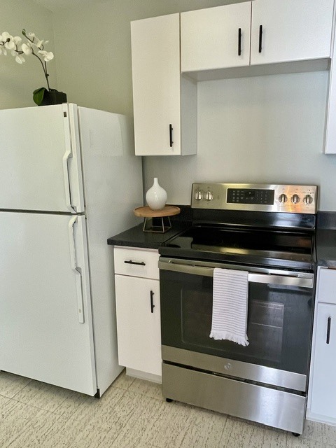 5445 North Sheridan Road, Unit 2510 Chicago, IL 60640 - Photo 10 of 18 Gallery Image 10