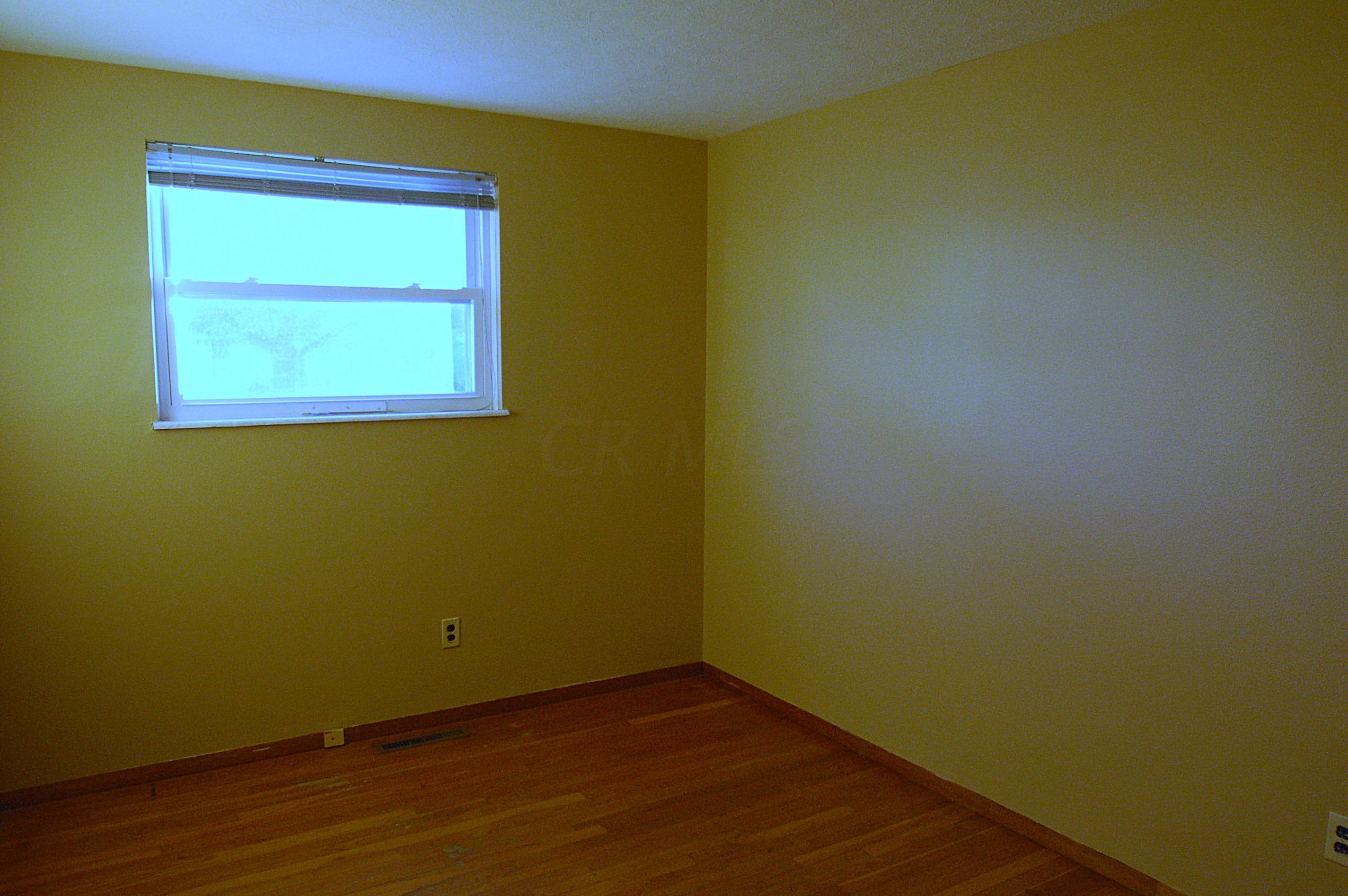 3768 Ardath Road Columbus, OH 43228 - Photo 6 of 13 Gallery Image 6