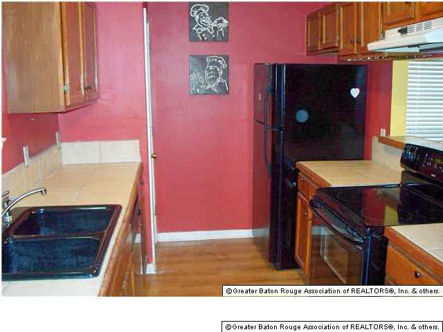 13 Colleen Court Baton Rouge, LA 70808 - Photo 4 of 8 Gallery Image 4
