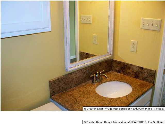 13 Colleen Court Baton Rouge, LA 70808 - Photo 7 of 8 Gallery Image 7