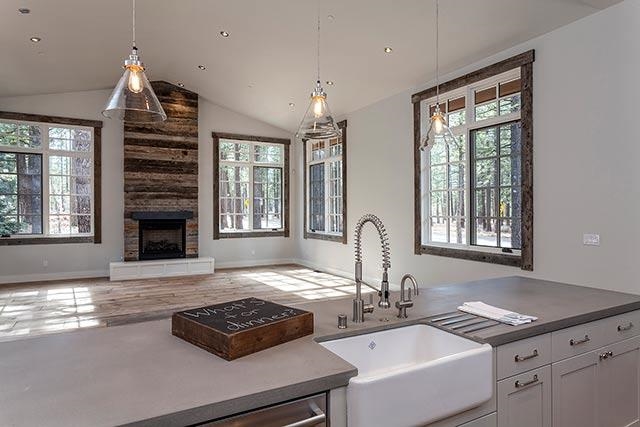 11259 Henness Road Truckee, CA 96161 - Photo 4 of 14