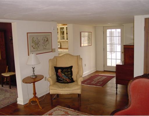 20 Bartol Island Road Freeport, ME 04032 - Photo 11 of 25 Den/Family/Great Room.