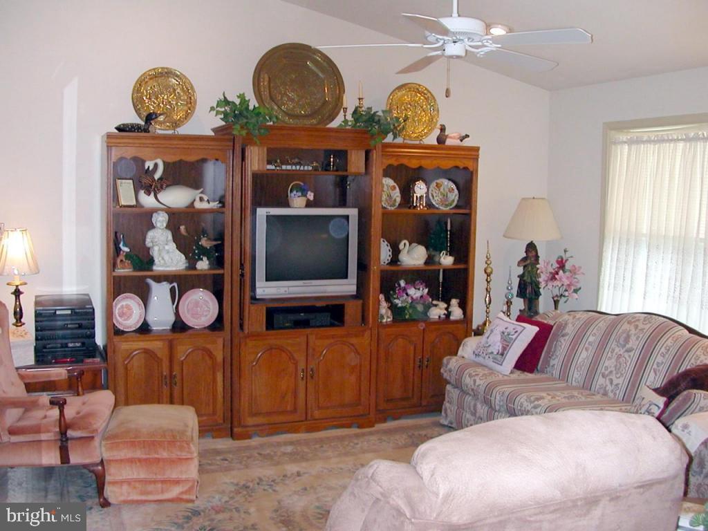 542 Milton Road Lancaster, PA 17602 - Photo 11 of 37 Gallery Image 11
