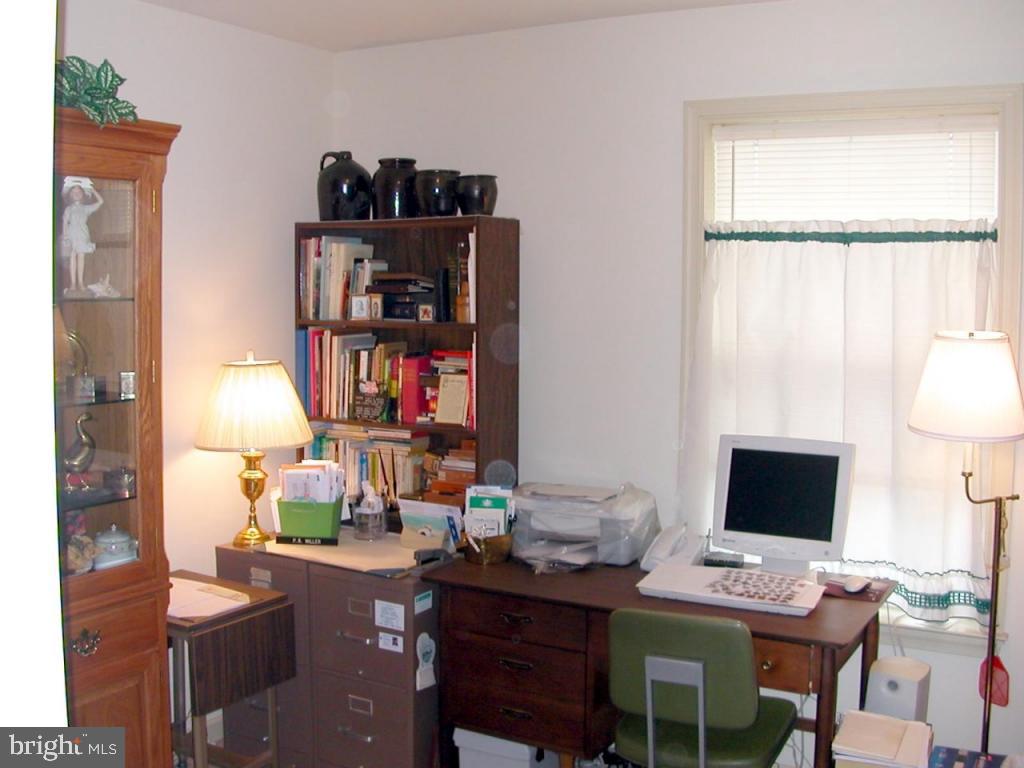 542 Milton Road Lancaster, PA 17602 - Photo 24 of 37 Gallery Image 24