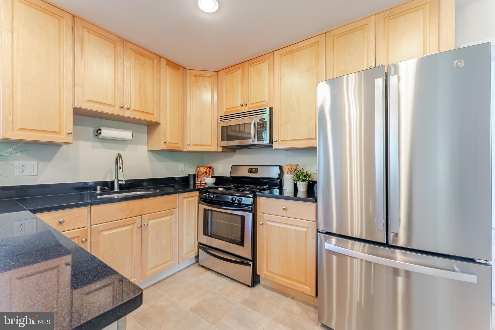5825 Atteentee Road Springfield, VA 22150 - Photo 13 of 37