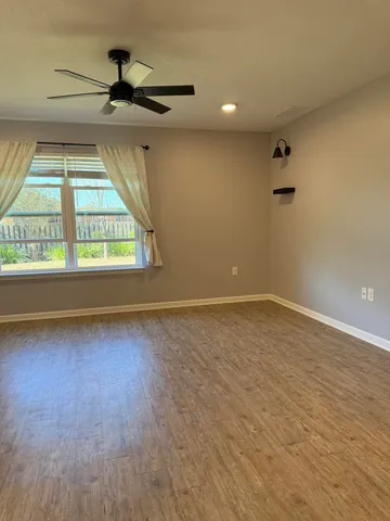 $2,150 | 351 Merlin Court, Crestview, FL 32539