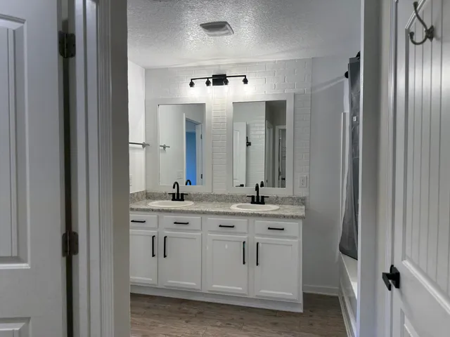 $2,150 | 351 Merlin Court, Crestview, FL 32539