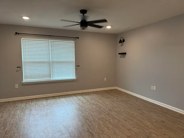 $2,150 | 351 Merlin Court, Crestview, FL 32539