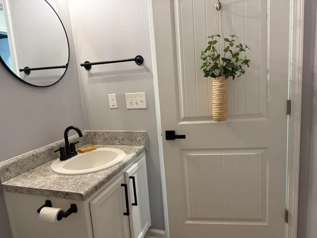 $2,150 | 351 Merlin Court, Crestview, FL 32539