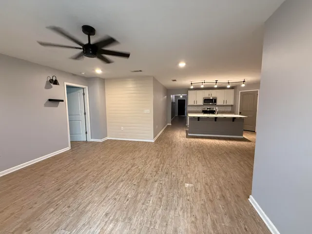 $2,150 | 351 Merlin Court, Crestview, FL 32539