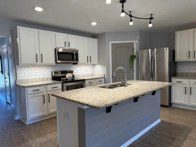 $2,150 | 351 Merlin Court, Crestview, FL 32539