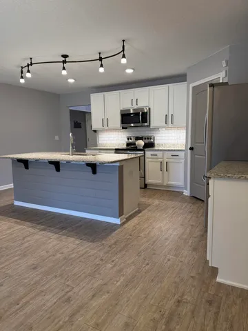 $2,150 | 351 Merlin Court, Crestview, FL 32539