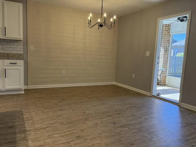 $2,150 | 351 Merlin Court, Crestview, FL 32539