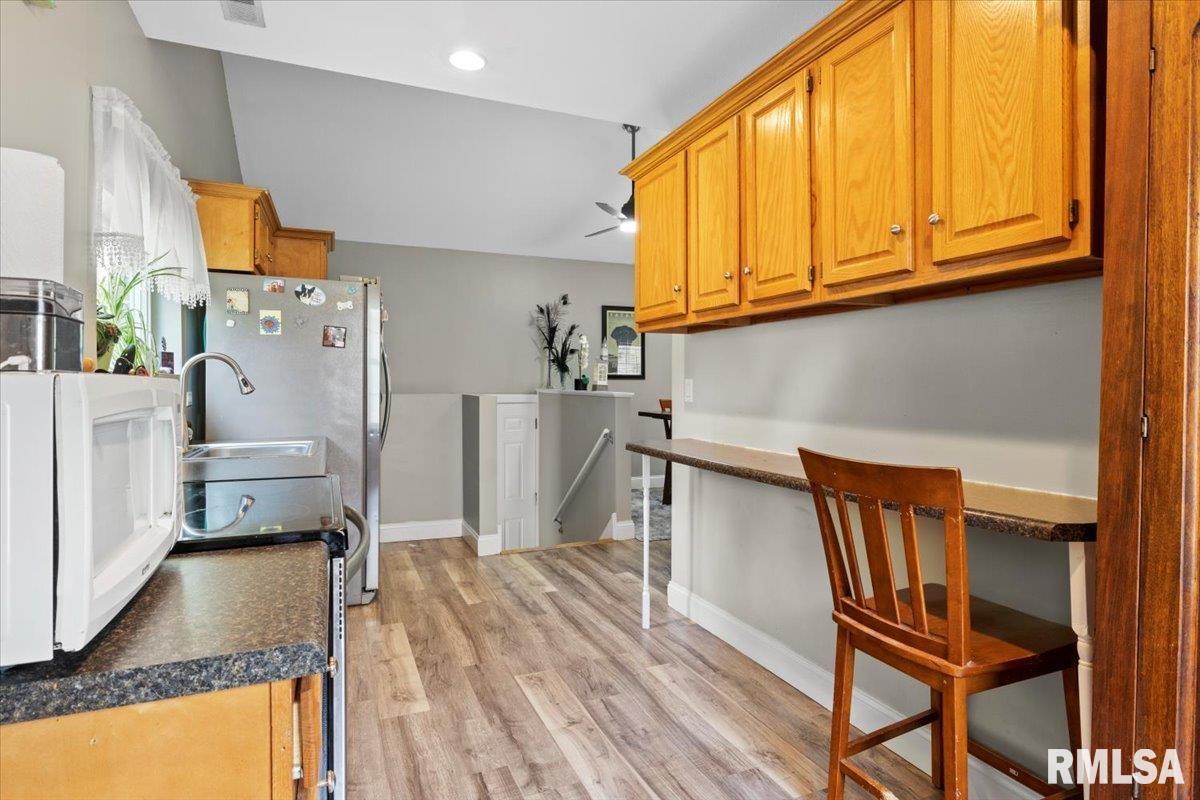 2329 Yale Boulevard Springfield, IL 62703 - Photo 13 of 37