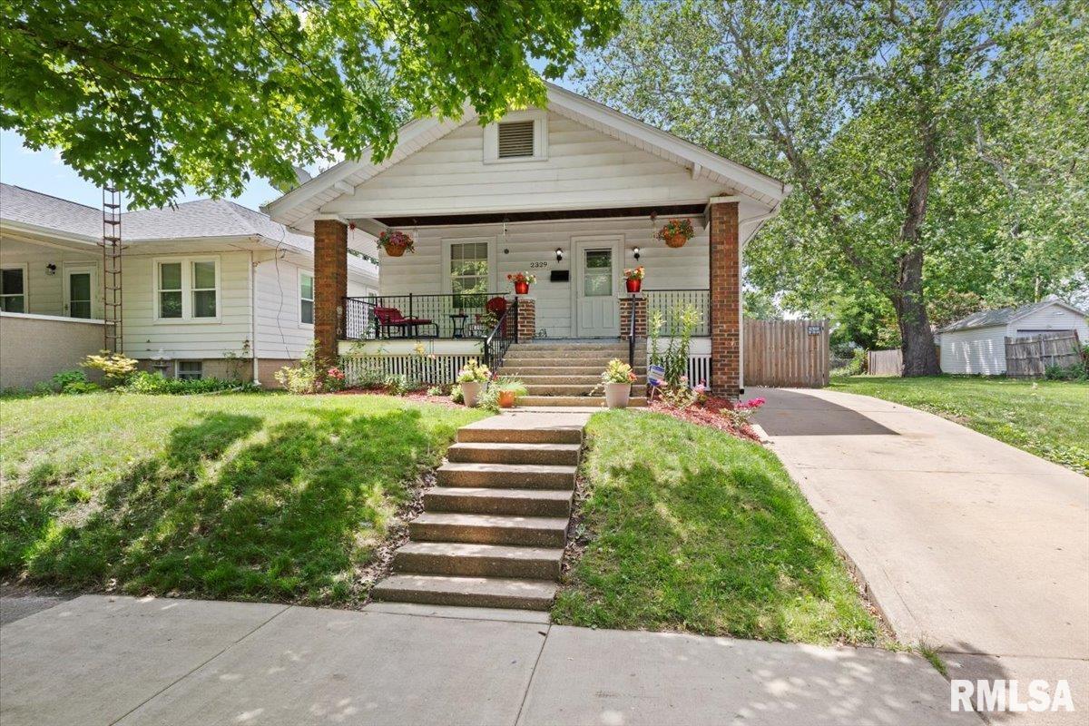 2329 Yale Boulevard Springfield, IL 62703 - Photo 2 of 37