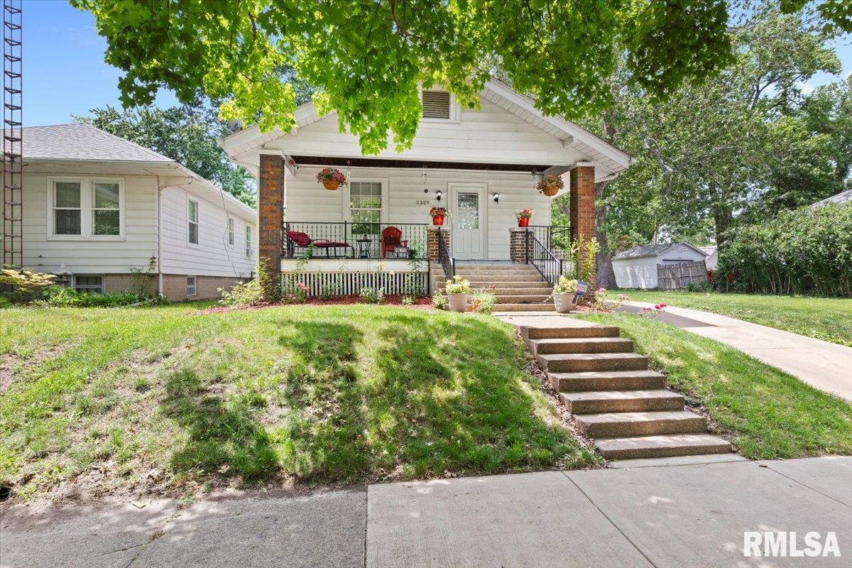 2329 Yale Boulevard Springfield, IL 62703 - Photo 4 of 37