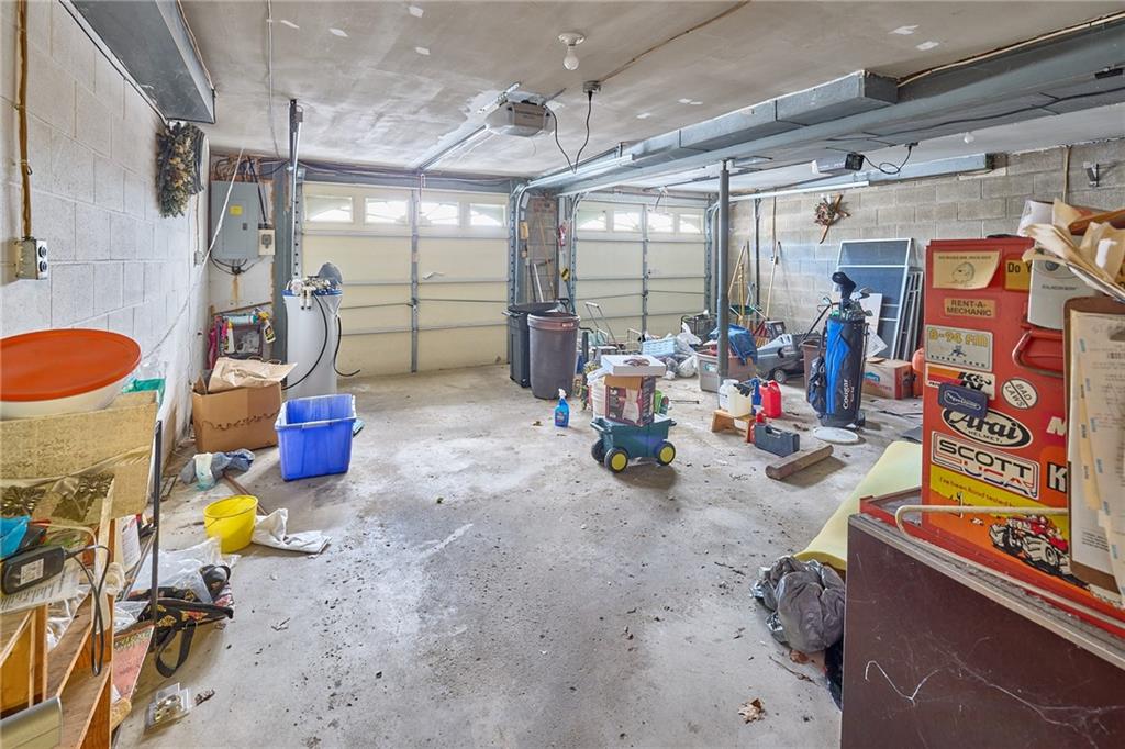 151 Stone Quarry Road Aliquippa, PA 15001 - Photo 27 of 31 Integral garage