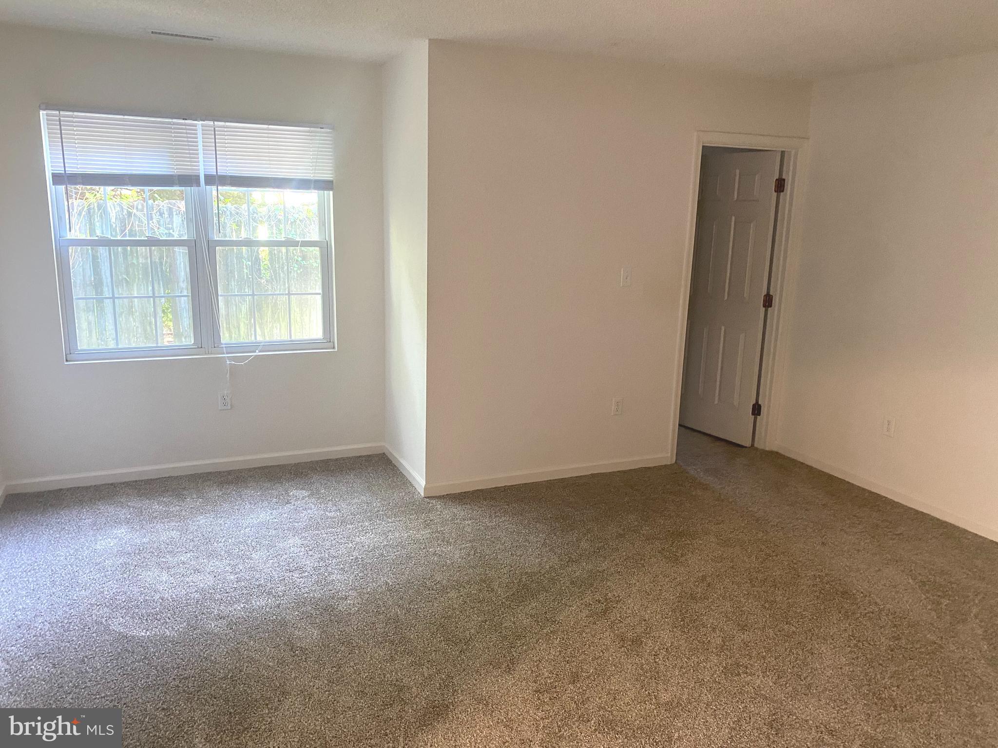 9821 Keyser Point Road, Unit 3B2 Ocean City, MD 21842 - Photo 7 of 13 Master bedroom