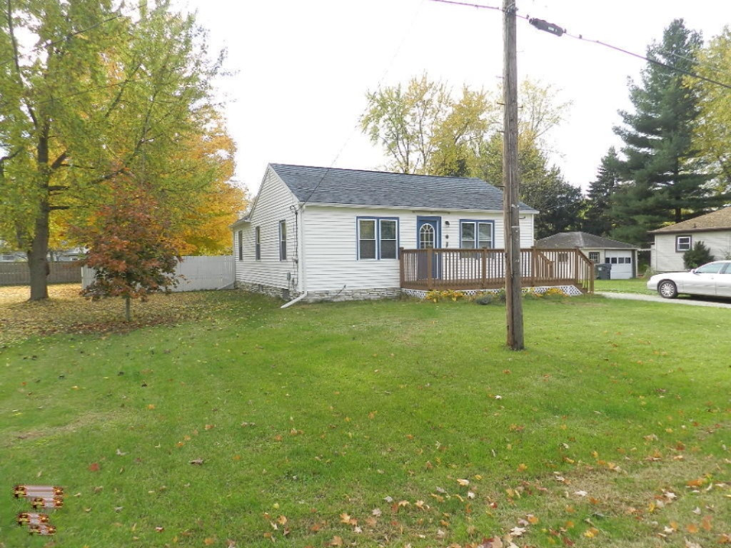 646 Sheridan Road St. Joseph, MI 49085 - Photo 2 of 18 DSCN9597