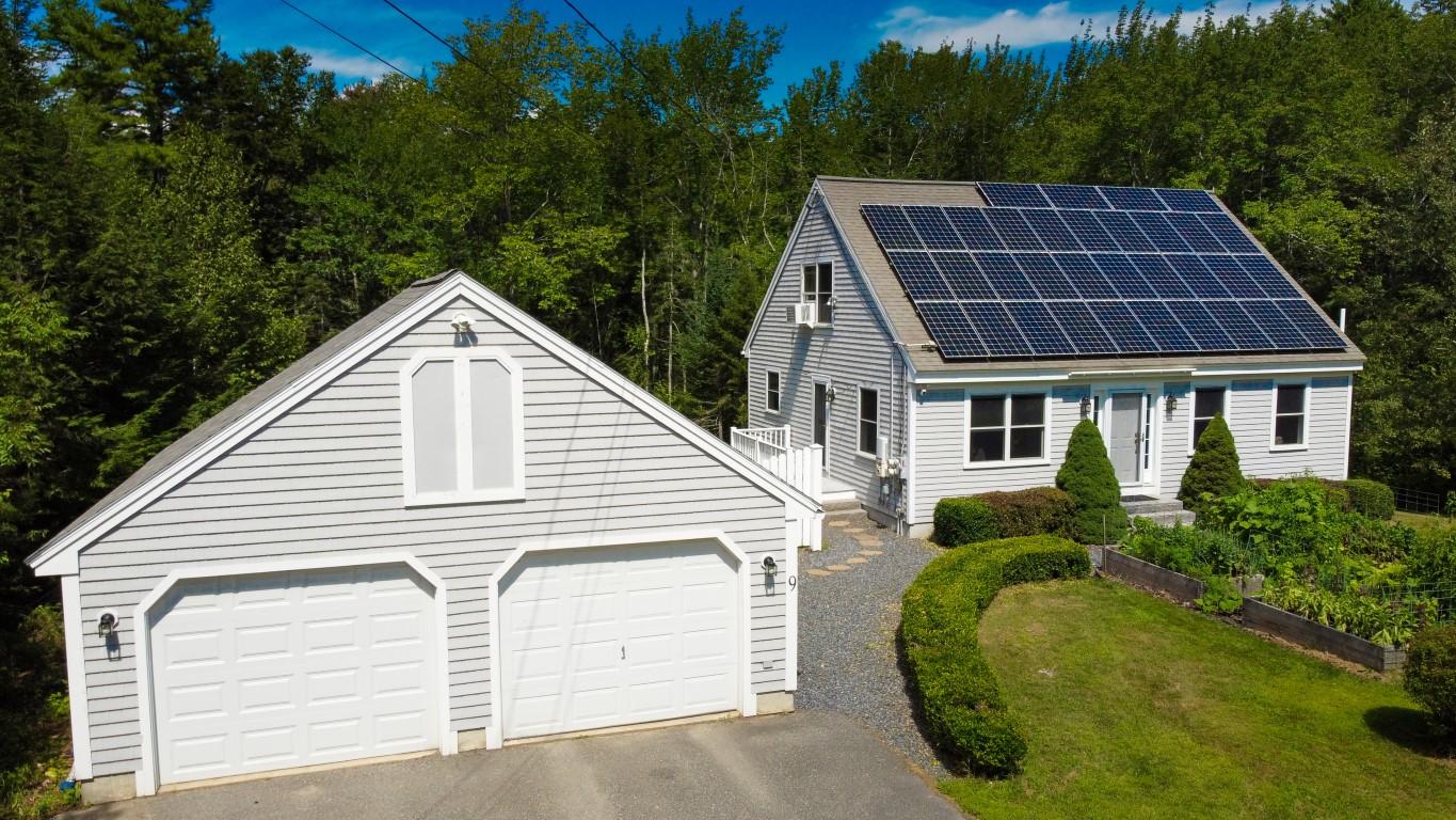 9 Shackleton's Way Boothbay, ME 04537 - Photo 3 of 36 2-1