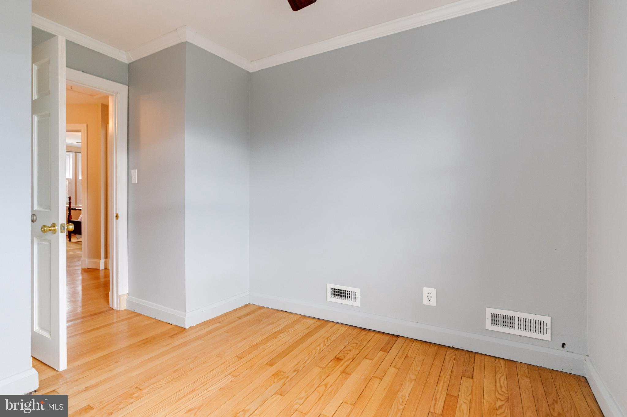 407 Stratford Road Catonsville, MD 21228 - Photo 29 of 48 Gallery Image 29