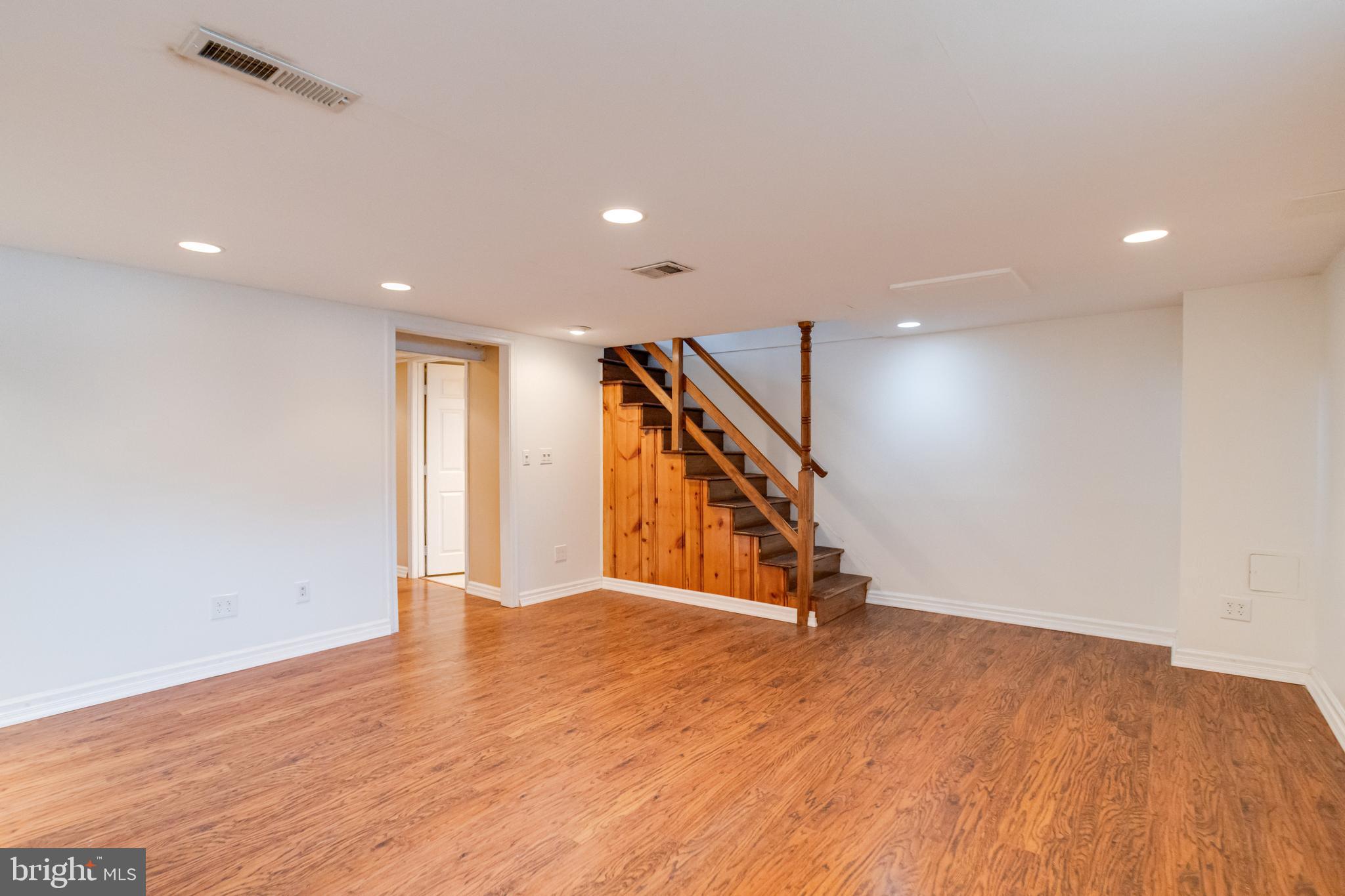 407 Stratford Road Catonsville, MD 21228 - Photo 31 of 48 Gallery Image 31