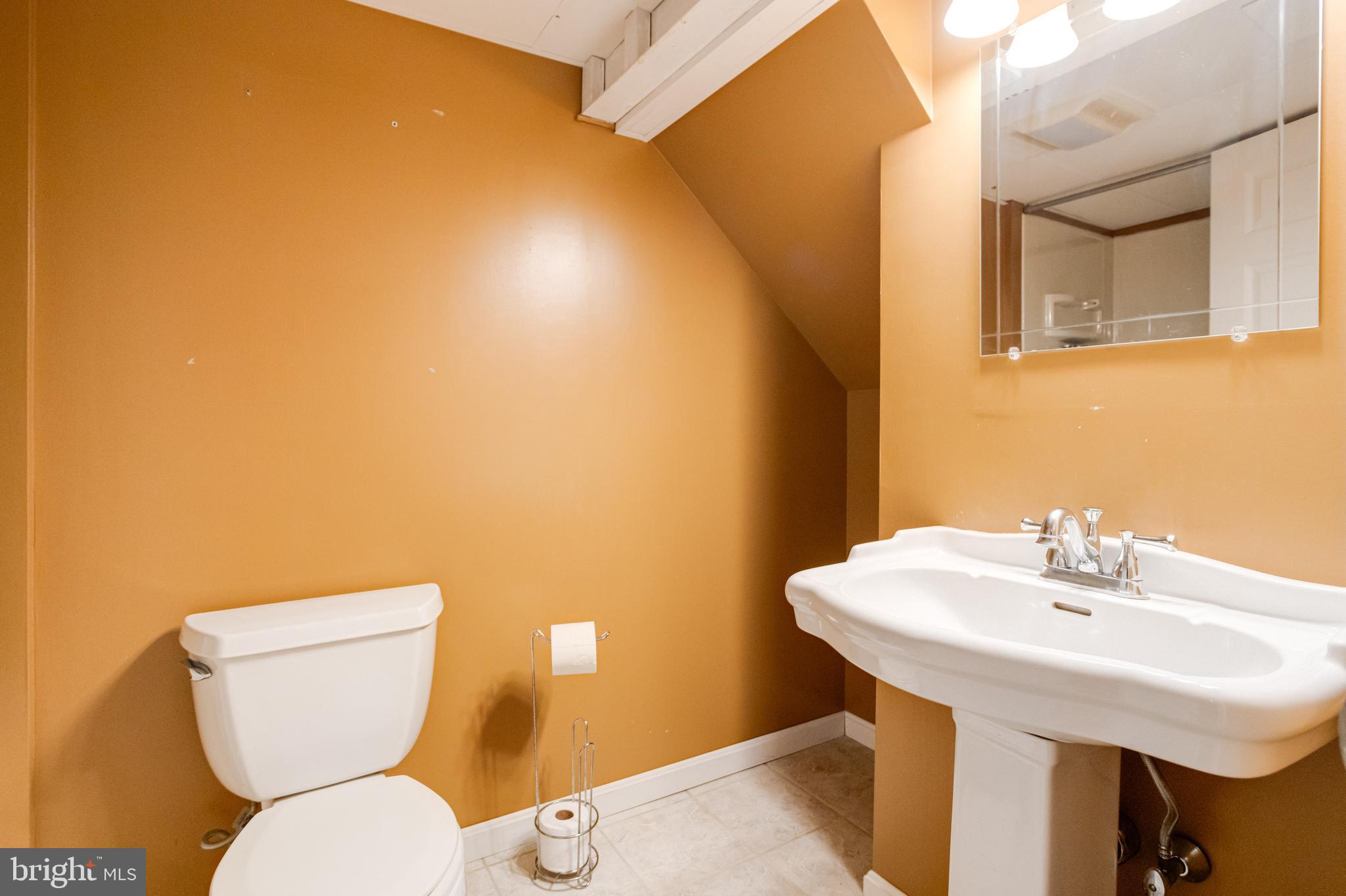 407 Stratford Road Catonsville, MD 21228 - Photo 35 of 48 Gallery Image 35