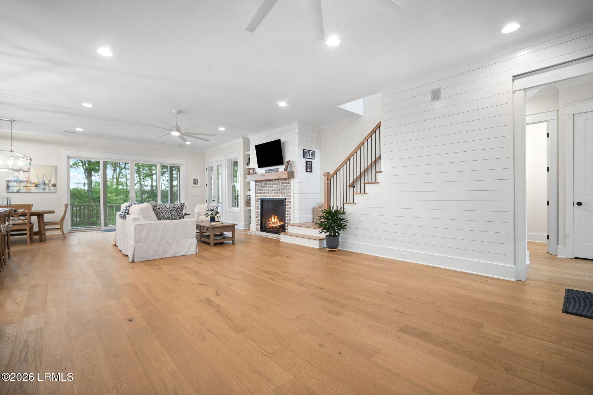 540 Sams Point Road Beaufort, SC 29907 - Photo 11 of 83 .Livingroom (3)