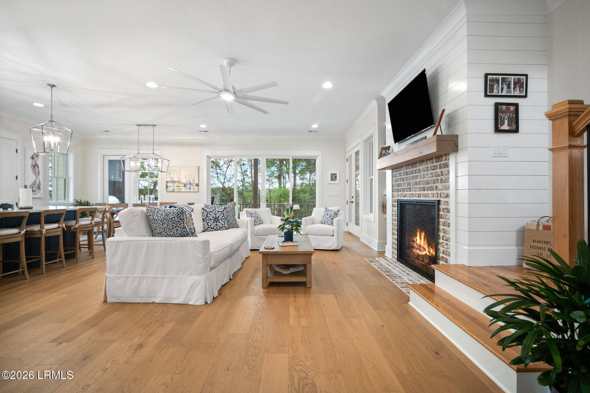 540 Sams Point Road Beaufort, SC 29907 - Photo 16 of 83 .Livingroom